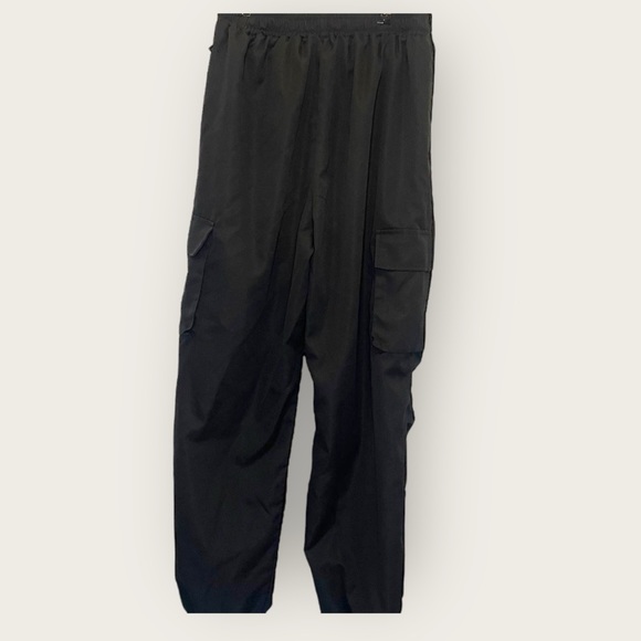 SHEIN medium/6 lightweight jogger - Picture 7 of 9